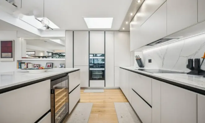 Недвижимость Hereford House, 11 Ovington Gardens: 13