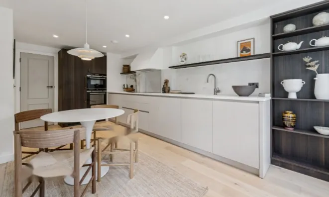 Недвижимость Evelyn Gardens, South Kensington: 1