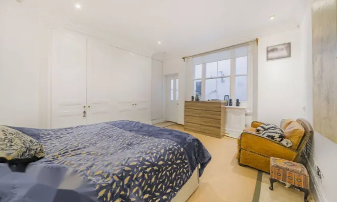 Недвижимость Roland Gardens, South Kensington: 17