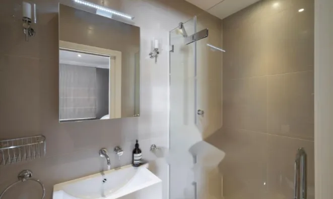 Недвижимость Redesdale Street: 7