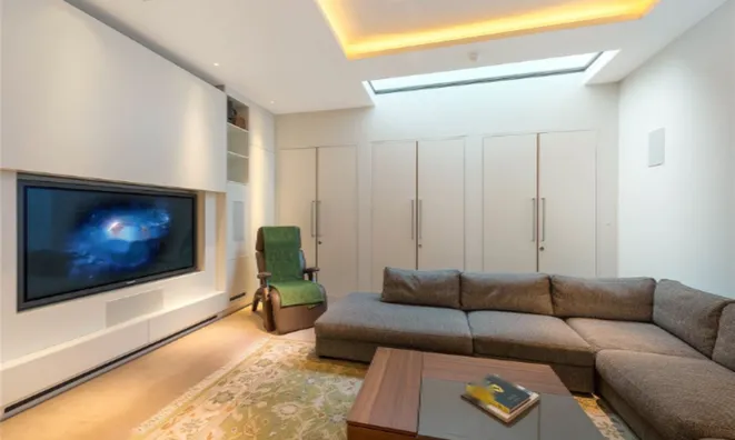 Недвижимость Yeomans Row: 13