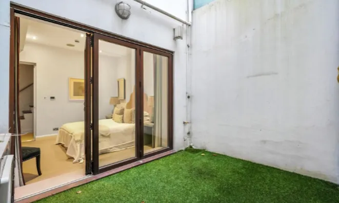 Недвижимость Cathcart Road: 6