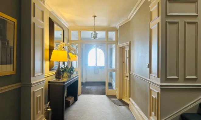 Недвижимость —: 9