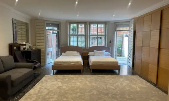 Недвижимость —: 13