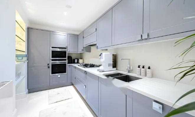 Недвижимость Redcliffe Square, Chelsea: 12