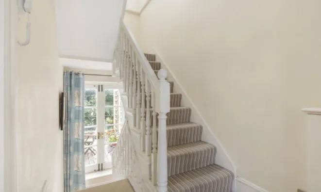 Недвижимость Ifield Road: 1