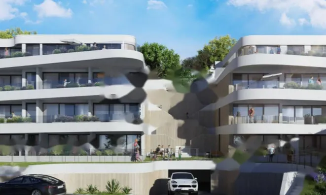 Недвижимость Трехкомнатная квартира в центре: 9