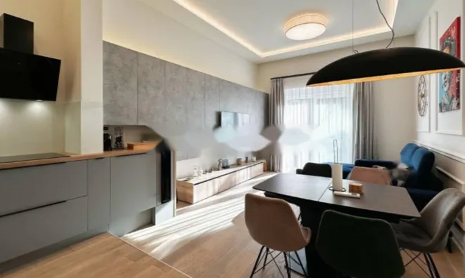 Недвижимость Трёхкомнатная квартира Центр: 1