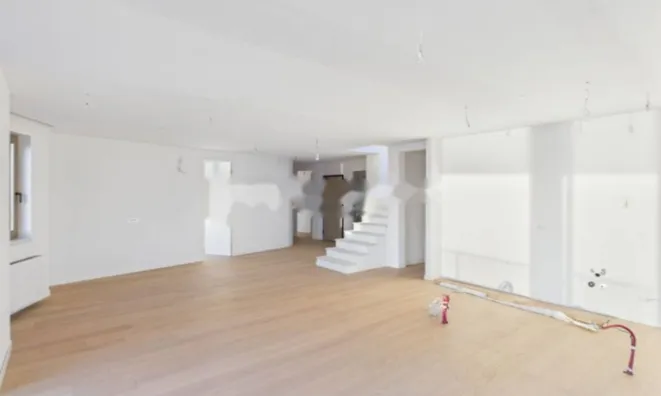 Недвижимость Четырехкомнатный центр Опатии: 1