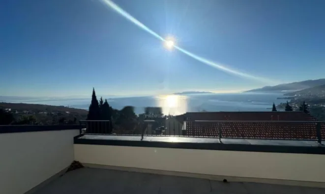 Недвижимость Четырехкомнатная квартира Центр: 12