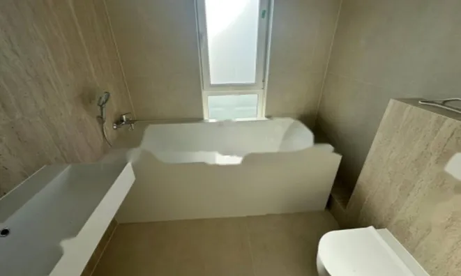 Недвижимость Четырехкомнатная квартира Центр: 20