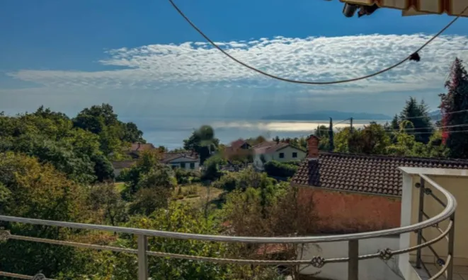 Недвижимость Семейный дом 120 м², Запад, Опатия: 3