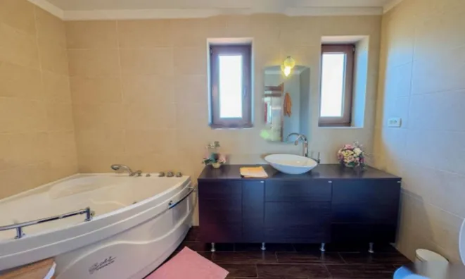 Недвижимость Семейный дом 120 м², Запад, Опатия: 10