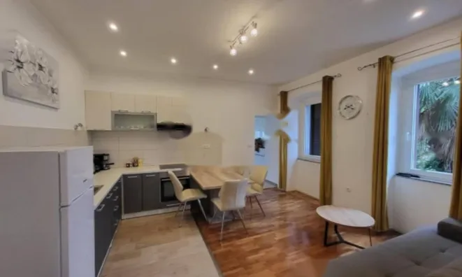 Недвижимость Трёхкомнатная квартира в Опатии: 3