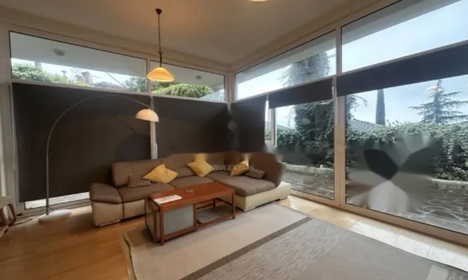 Недвижимость Четырехкомнатная квартира Центр: 2