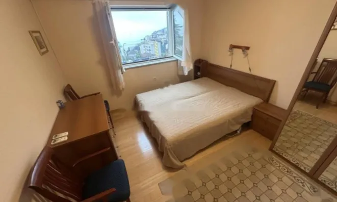 Недвижимость Четырехкомнатная квартира Центр: 13