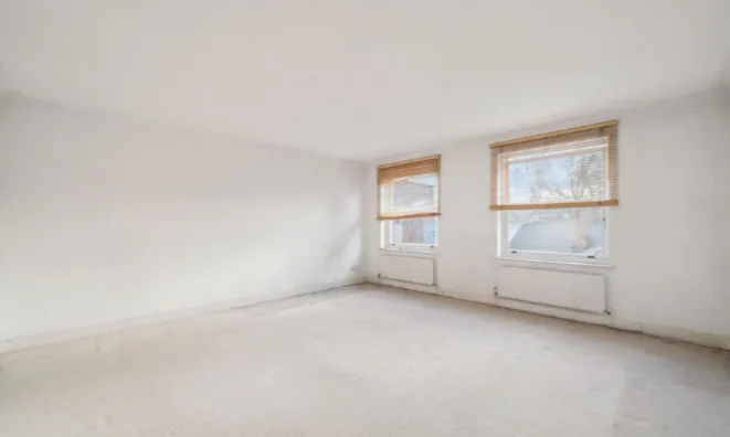 Недвижимость Hortensia Road: 10