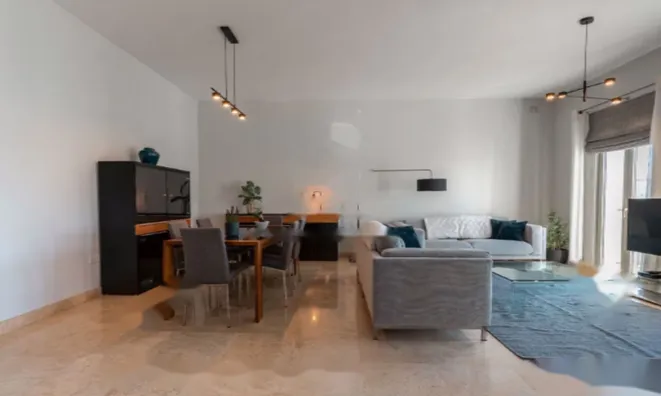 Недвижимость Sliema Seaside Retreat: 2