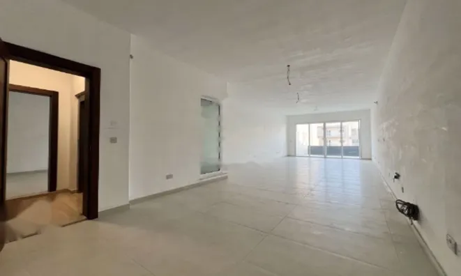 Недвижимость Sliema Seaside Apartment: 2