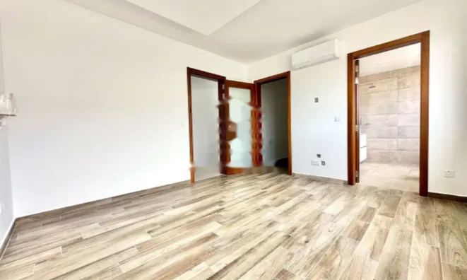 Недвижимость Pieta Harbour View Apartment: 10