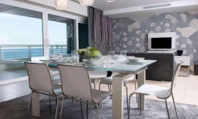 Недвижимость Harbor Breeze Residence: 2