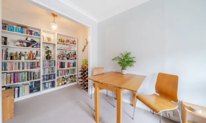 Недвижимость Nantes Close: 1