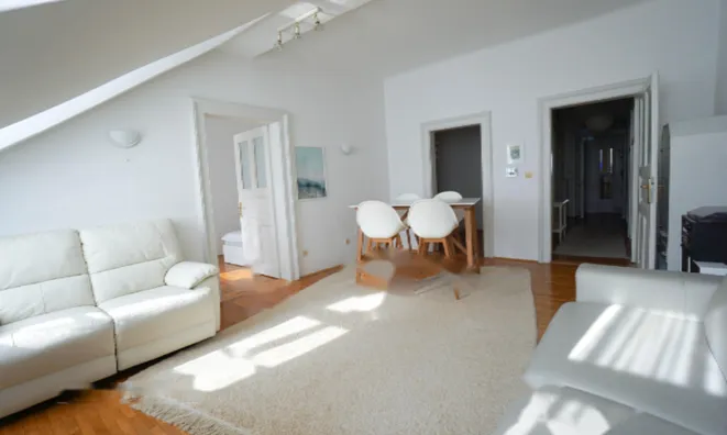 Недвижимость Квартира, 3 комнаты, Старый рынок: 2