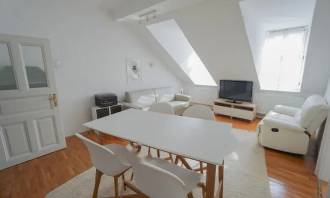 Недвижимость Квартира, 3 комнаты, Старый рынок: 4