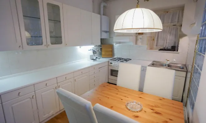 Недвижимость Квартира, 3 комнаты, Старый рынок: 9