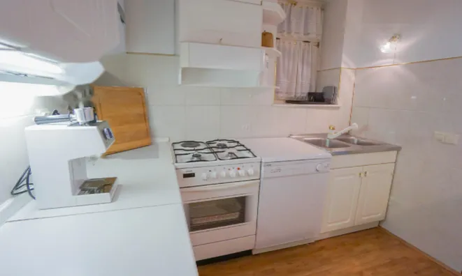 Недвижимость Квартира, 3 комнаты, Старый рынок: 10