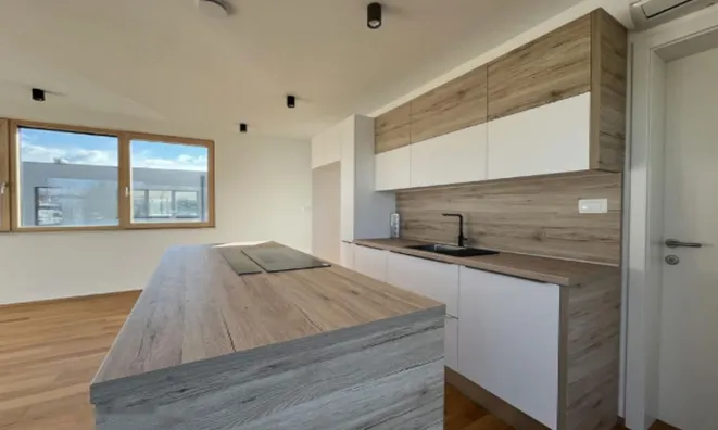 Недвижимость Квартира в Новом Поле, Слапе: 2