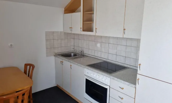 Недвижимость Квартира Гарсоньера Новая Любляна Вич: 2