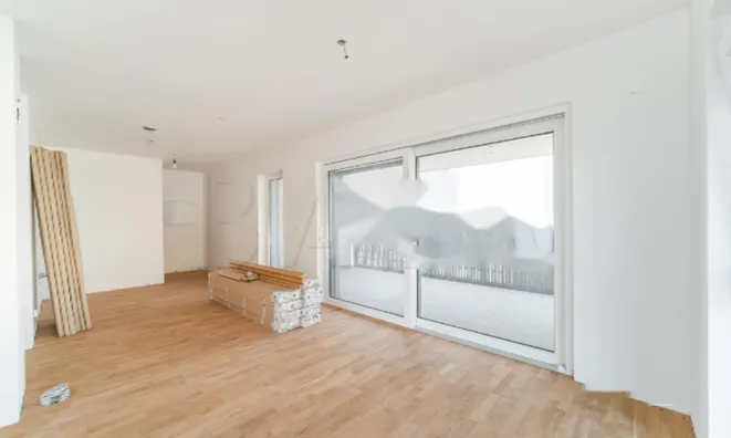 Недвижимость 4-комнатная квартира Жежица: 10