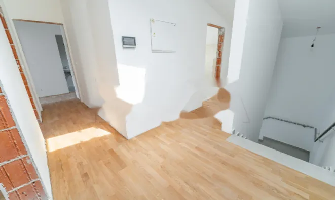 Недвижимость 4-комнатная квартира Жежица: 16