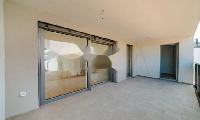 Недвижимость 4-комнатная квартира Жежица: 19