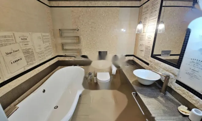 Недвижимость Квартира, более 5 комнат, Центр: 9