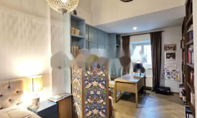 Недвижимость Квартира, более 5 комнат, Центр: 10