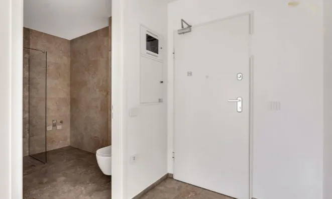 Недвижимость Квартира, 3,5 комнаты, Жиданов Квартал, Бежиград: 12