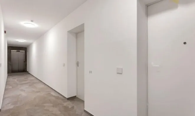 Недвижимость Квартира, 3,5 комнаты, Жиданов Квартал, Бежиград: 23