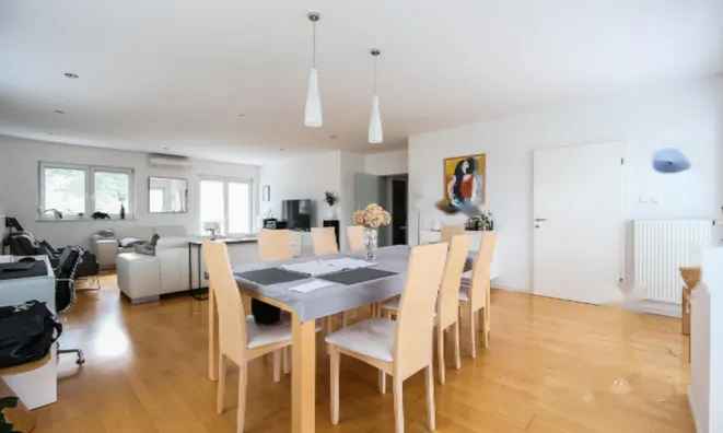 Недвижимость Трехкомнатная квартира Брод: 3