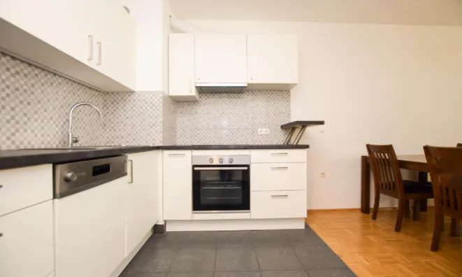 Недвижимость Квартира 2-комн. Центр Любляны: 5