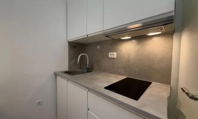 Недвижимость Квартира 1,5 комнаты Бежиград: 3