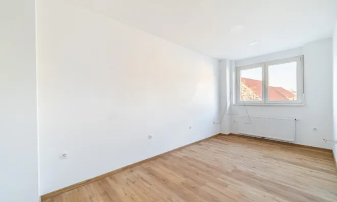 Недвижимость Трёхкомнатная квартира Бизовик: 4