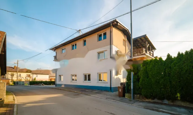 Недвижимость Трёхкомнатная квартира Бизовик: 9