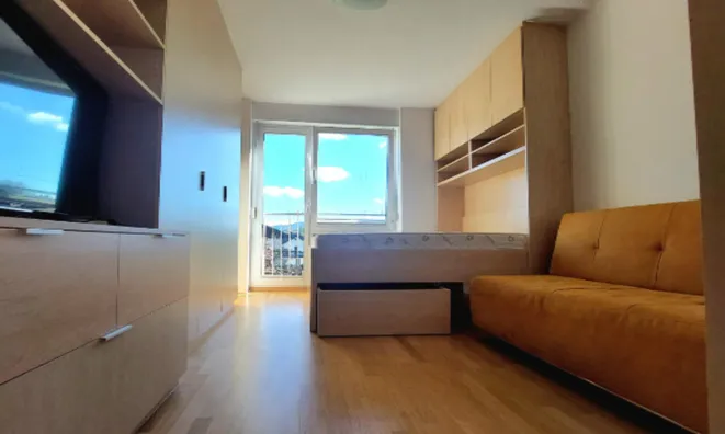 Недвижимость Квартира, 1 комната Поле, Слапе: 2