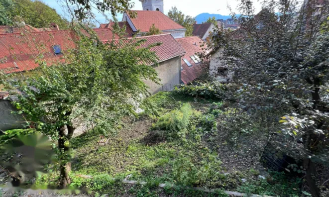 Недвижимость Квартира 5+ комнат Центр: 2