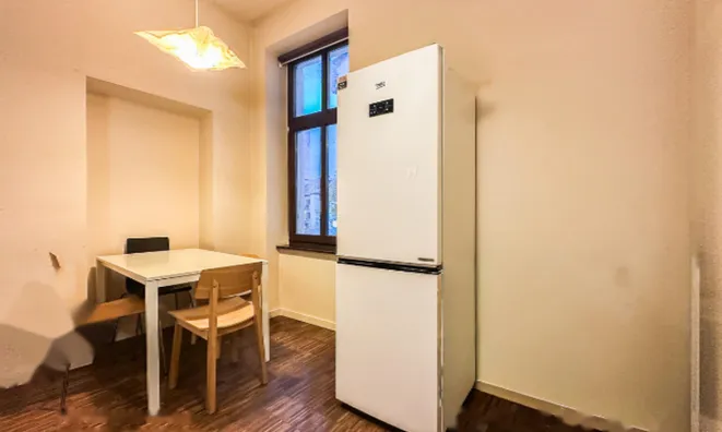 Недвижимость Квартира, 3 комнаты, Центр: 2