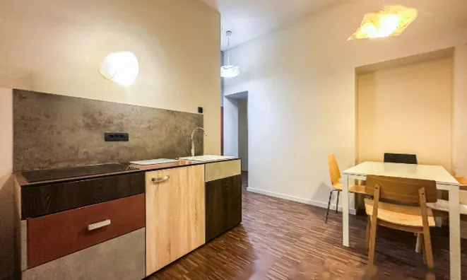 Недвижимость Квартира, 3 комнаты, Центр: 4