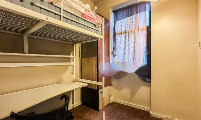 Недвижимость Квартира, 3 комнаты, Центр: 9