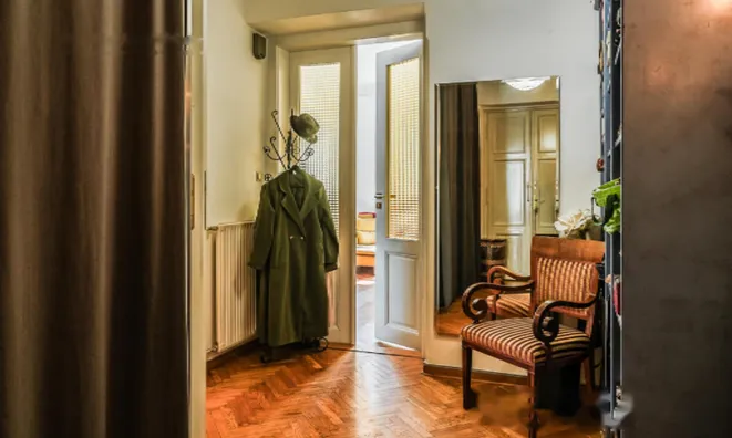 Недвижимость Трехкомнатная квартира в центре: 22